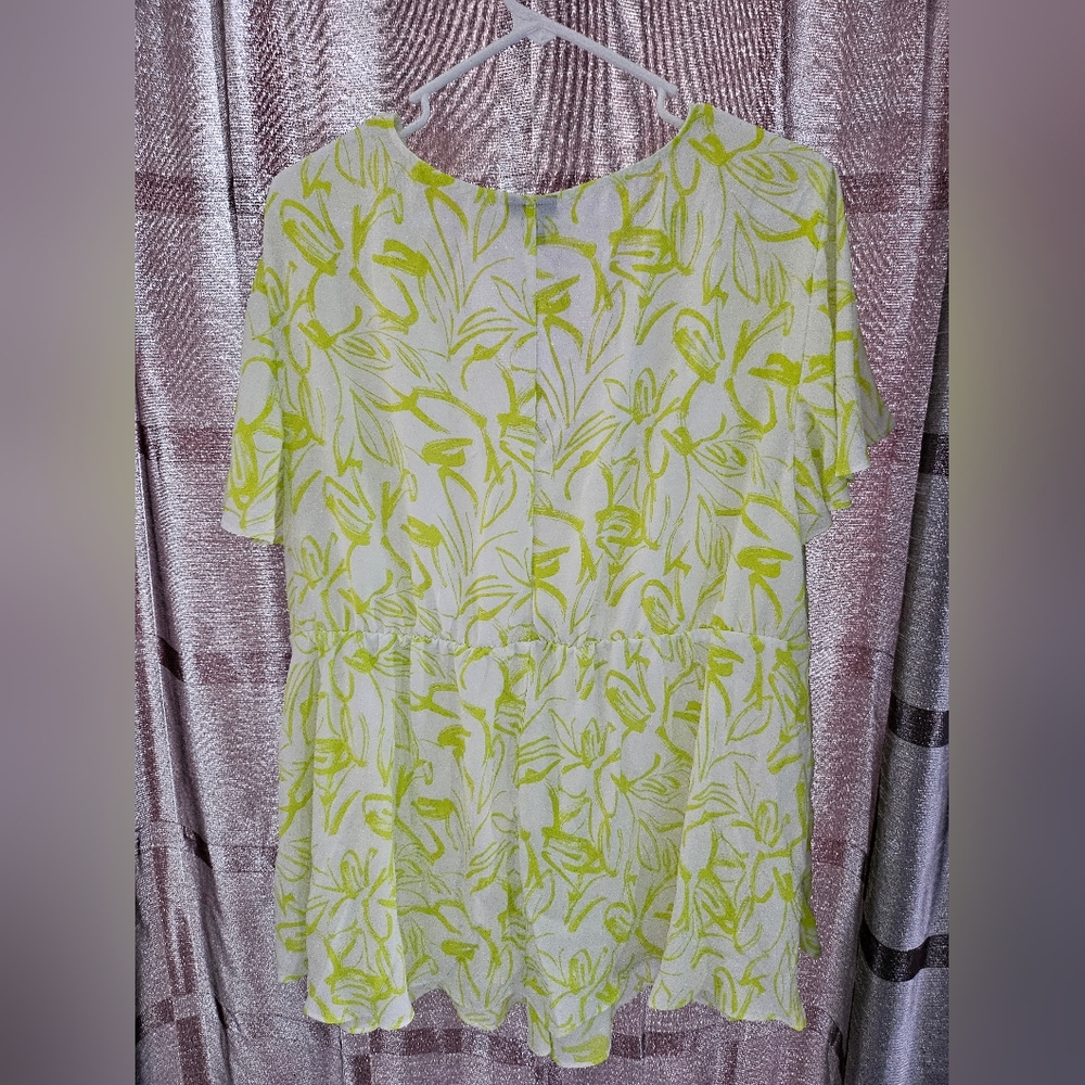 Torrid Georgette Twist Surplice Flutter Sleeve Bl… - image 5